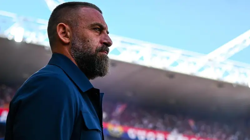 De Rossi: "Il Genoa deve 'mangiare il pollo con le mani' per salvarsi"
