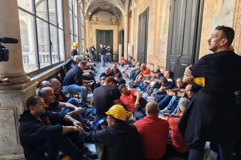 Genova: La Rivolta delle Acciaierie per Salvare l'Industria