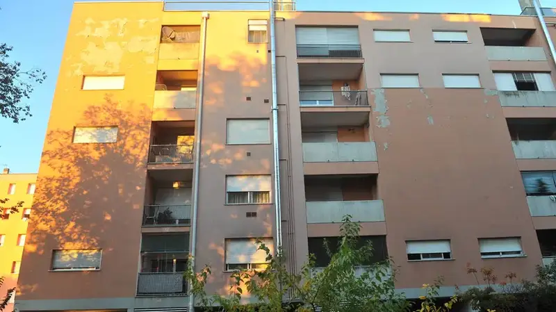 Esplosione in Condominio Ater di Udine: Uomo Gravemente Ustionato