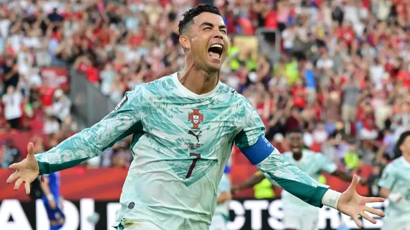 Jorge Jesus nega di aver letto la lettera di Ronaldo