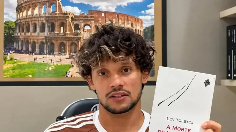Gustavo Scarpa: Un Campione e la Sua Biblioteca di Calcio