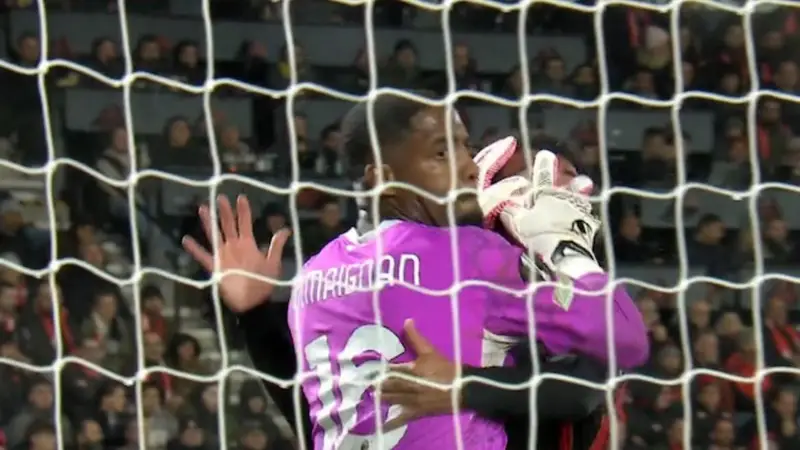 Milan, Maignan Espulso a Bournemouth: Partita Complicata per i Rossoneri
