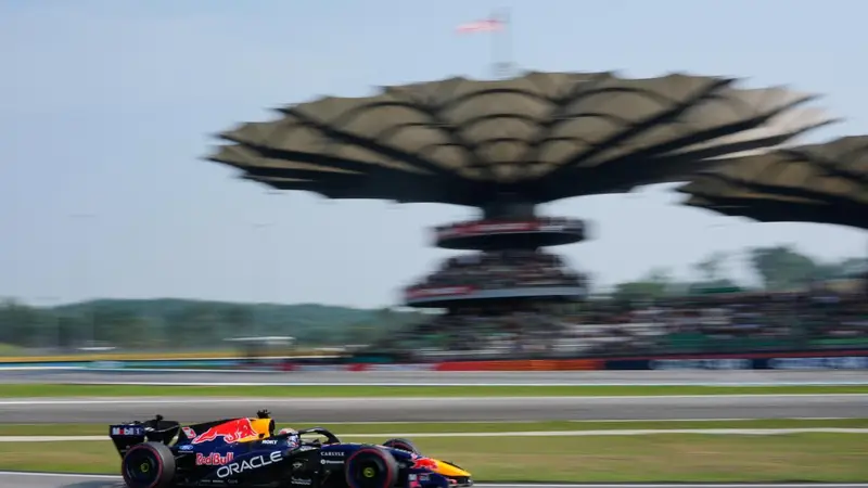 Verstappen in Pole Position al GP della Malesia: Antonelli In Testa alla Classifica Piloti