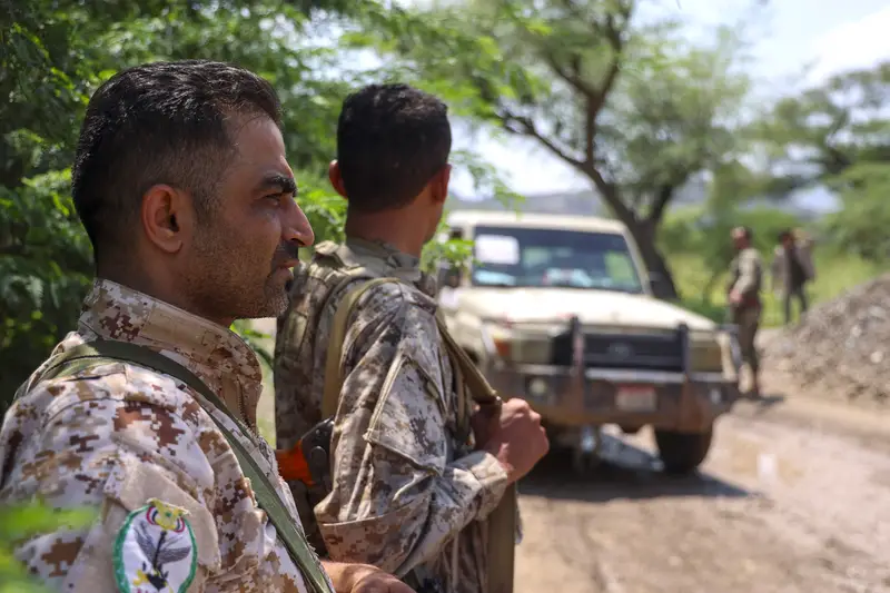 Offensiva Governativa Yemenita: Nuova Crisi Regionale in Crescita