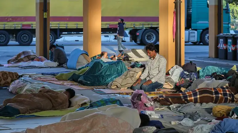 Triste Realtà a Trieste: Migranti, Degrado e la Necessità di una Gestione Organizzata