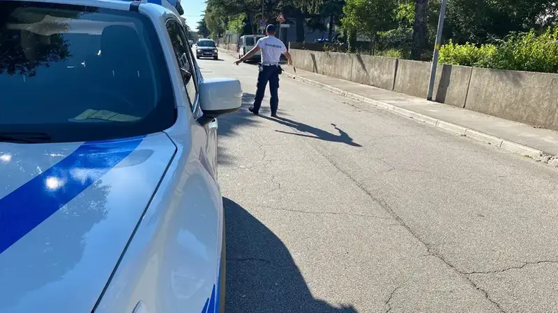 Monfalcone: Guidare Senza Patente Costano 5.300 Euro e Tre Mesi di Fermo