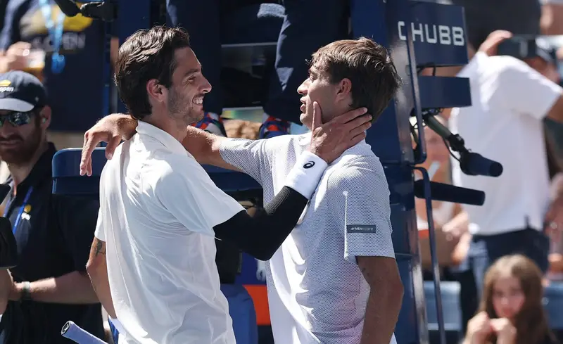 Musetti Sconfigge Cobolli nel Derby e Arriva in Finale a Lione
