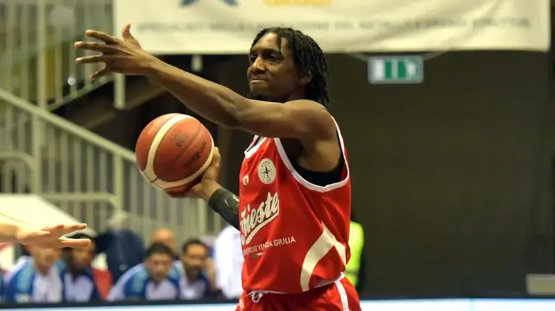 Pallacanestro Trieste: Taccetti punta sui rimbalzi e l'energia per il derby con Verona