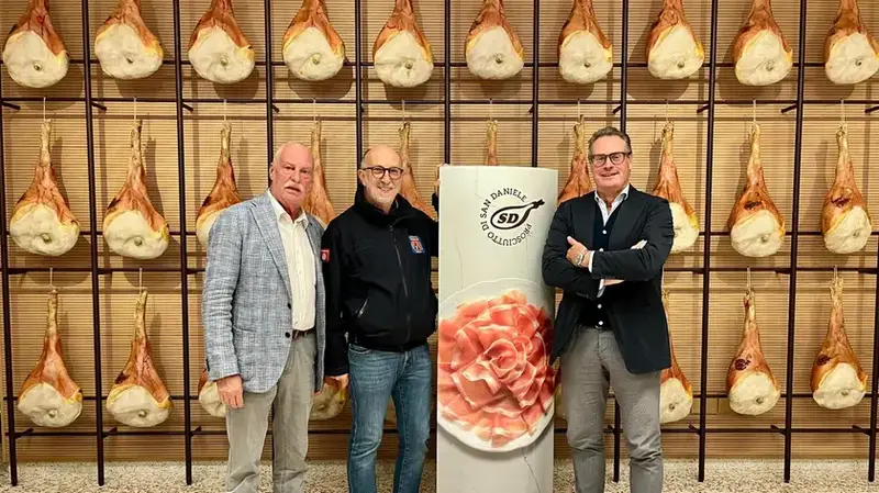 Riccardi smentisce divieti per prosciutto e carne di maiale nelle mense scolastiche