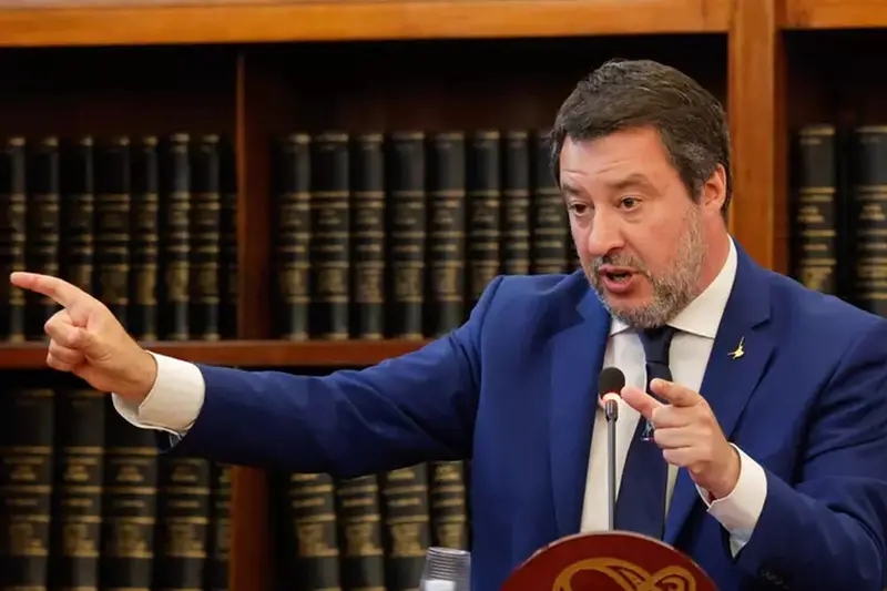 Salvini: Obiettivo Pensioni a 64 Anni con la Nuova Manovra