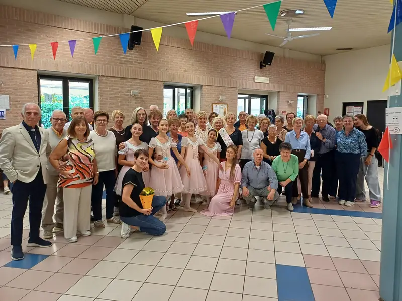 Una festa dei nonni all’insegna dell’emozione, della musica e della solidarietà