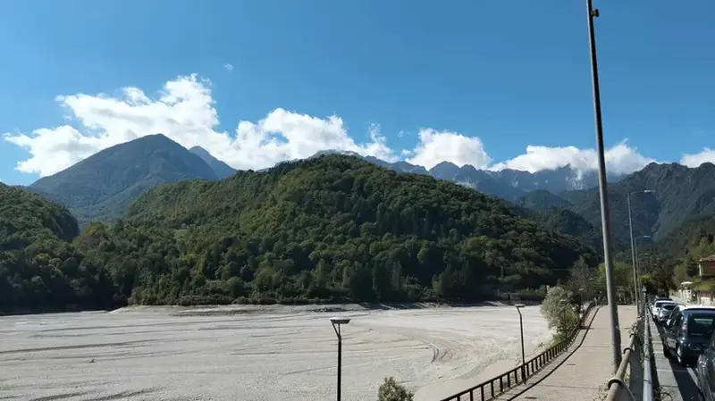 Barcis: Inizia la Rimozione della Ghiaia dal Lago, Previsto Anche Nuovo Cantiere