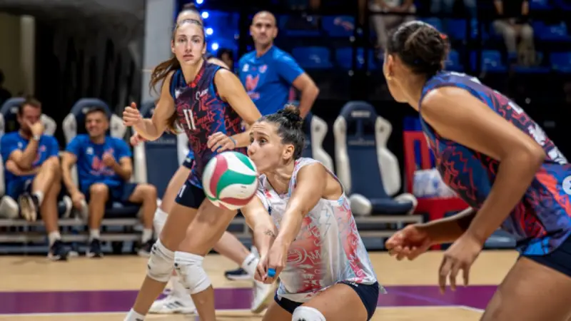 Chieri Vince al Tie-Break, Scandicci Subisce la Prima Sconfitta